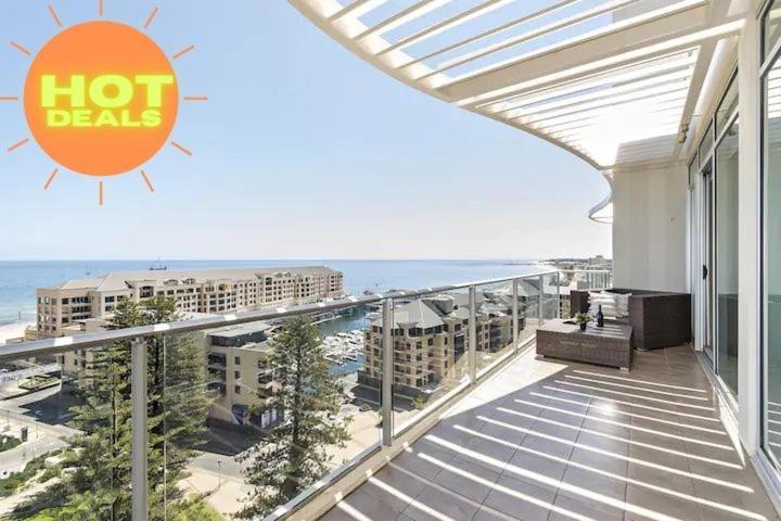 Belle Escapes   Glenelg Skyline Penthouse