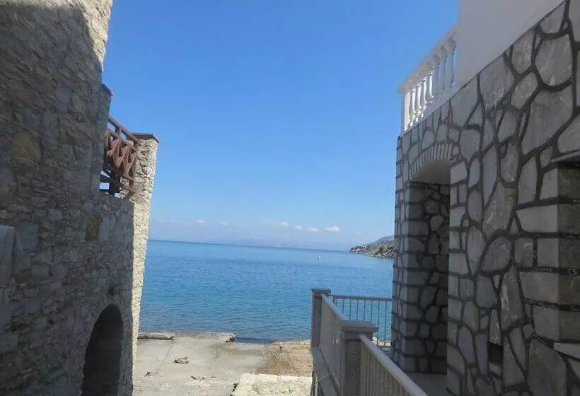 Maravelia Mare