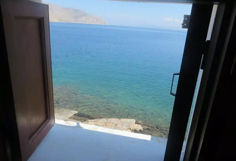 Maravelia Mare