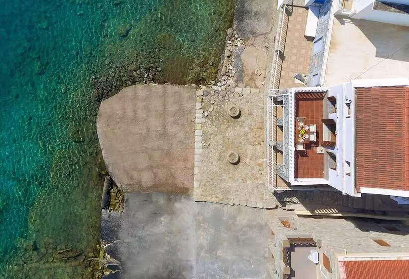 Maravelia Mare