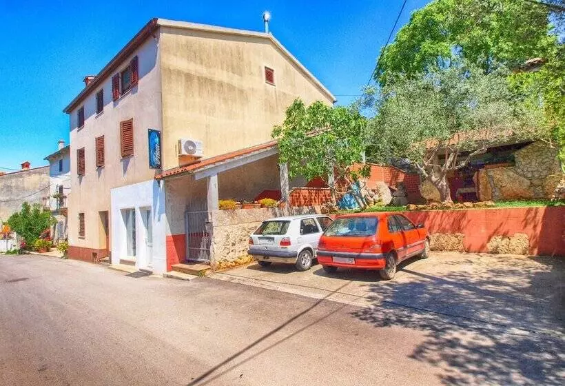 ペンション Apartment Emilia 424