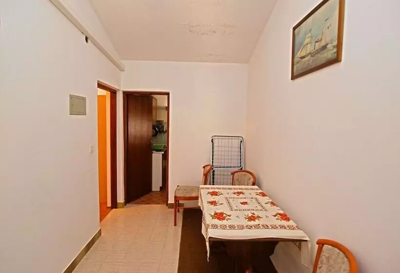 ペンション Apartment Emilia 424