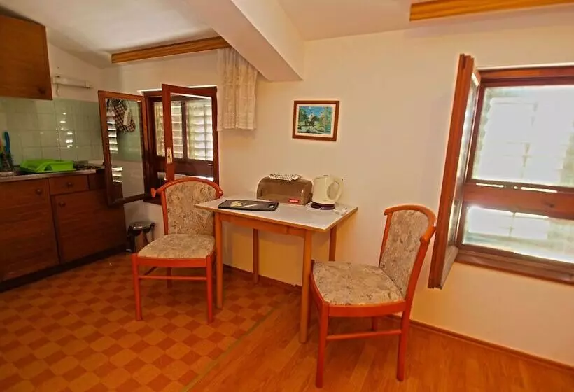 ペンション Apartment Emilia 424