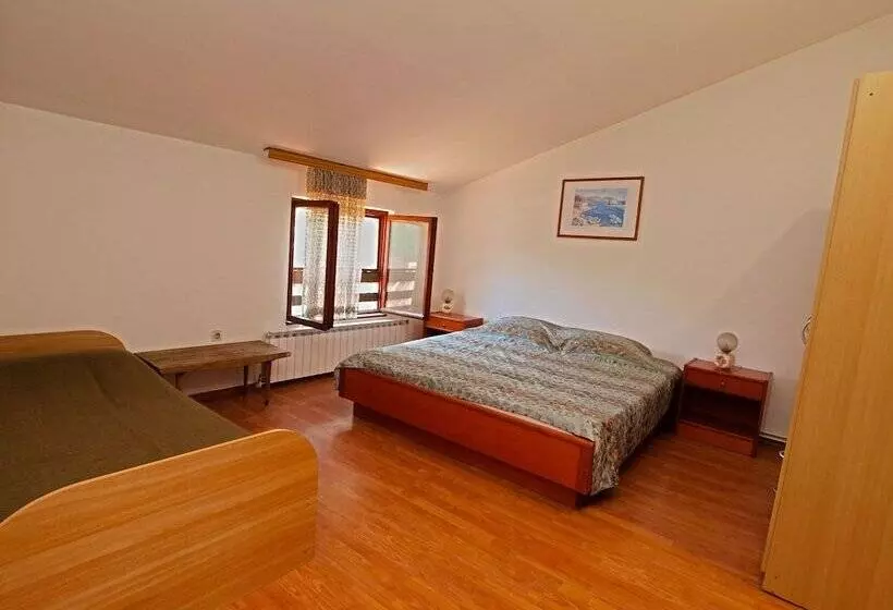 ペンション Apartment Emilia 424