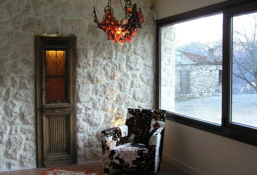 Vaela Hotel Cultural Resort