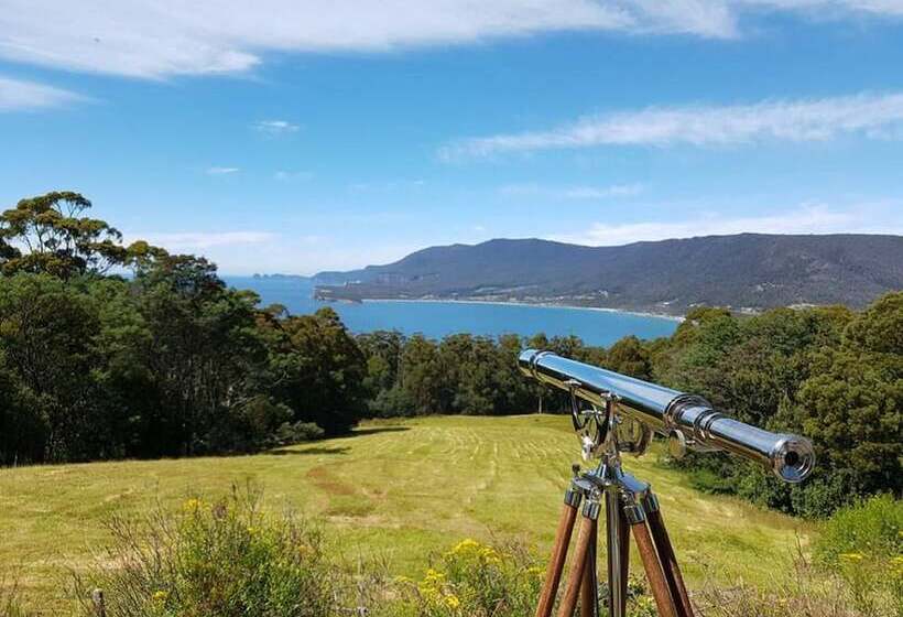 Eaglehawk Rainforest Retreat