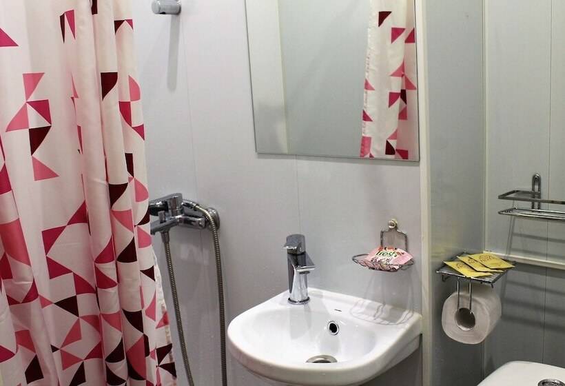 ホテル Apartments Near Letniy Sad