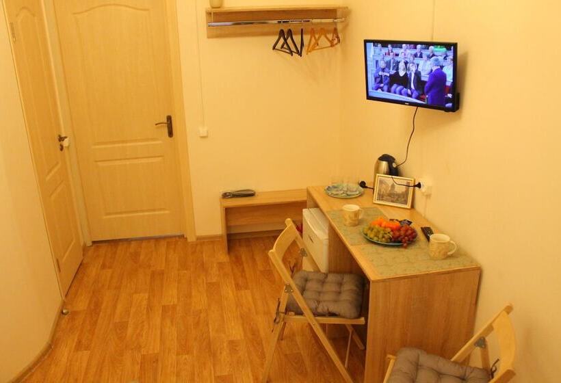 ホテル Apartments Near Letniy Sad