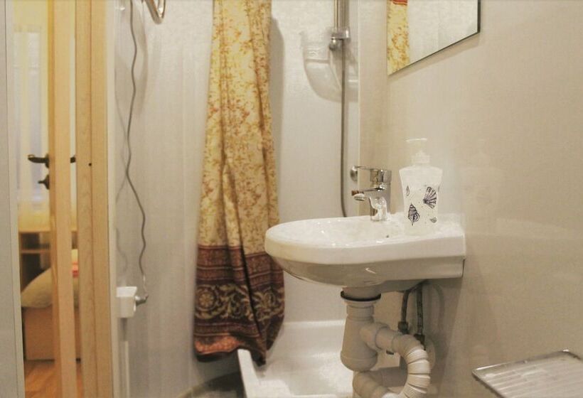 ホテル Apartments Near Letniy Sad