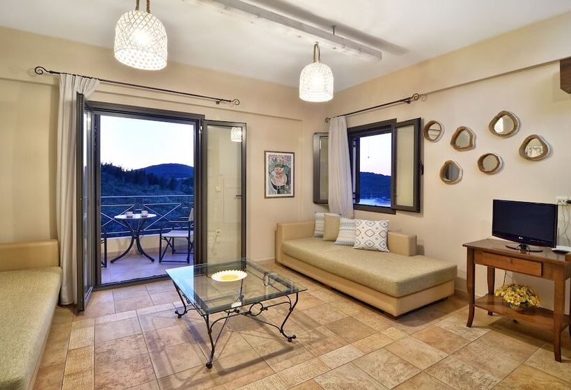 Niriides Luxury Apartments