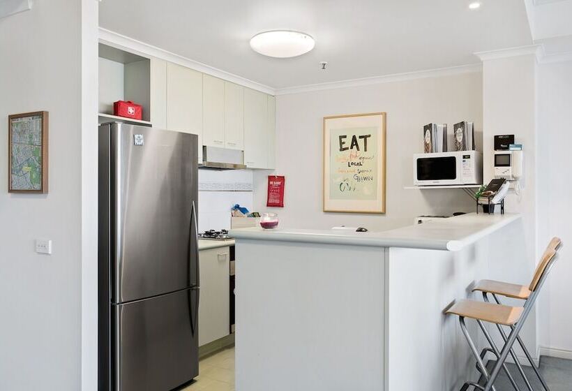 Southbank Tower Apartments