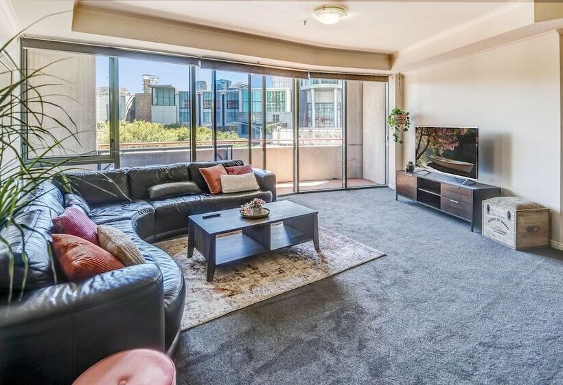 Southbank Tower Apartments