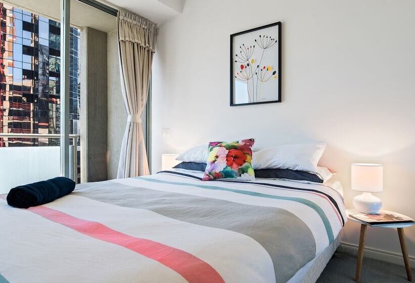 Southbank Tower Apartments