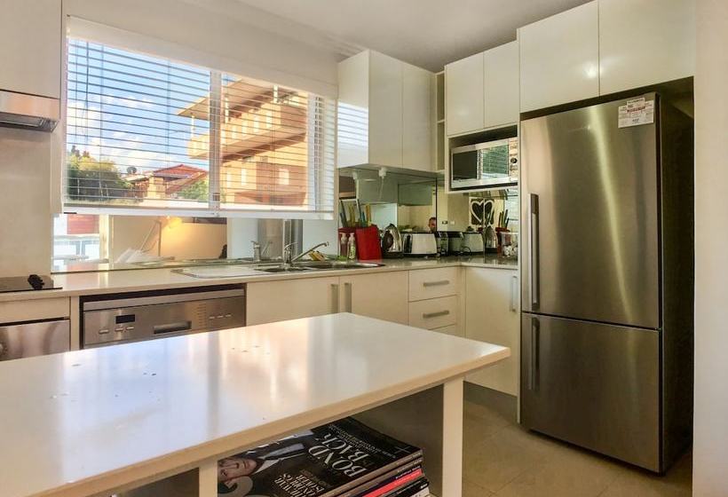 Sydney Coastal Comfort