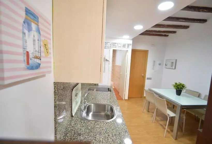 Tarragona Suites 26  St Llorenã‡ 23