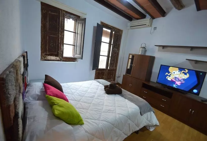 Tarragona Suites 26  St Llorenã‡ 23