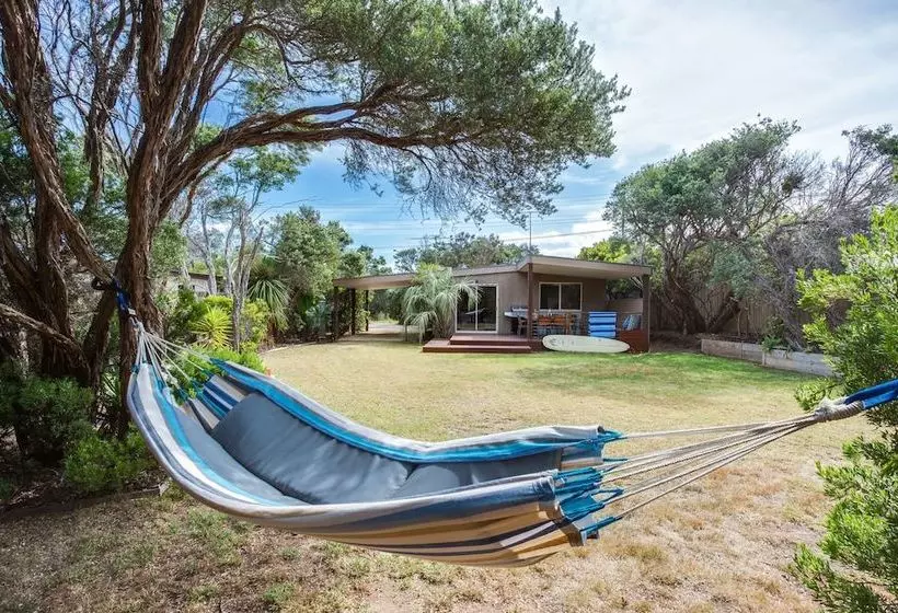 Tasman Surf House