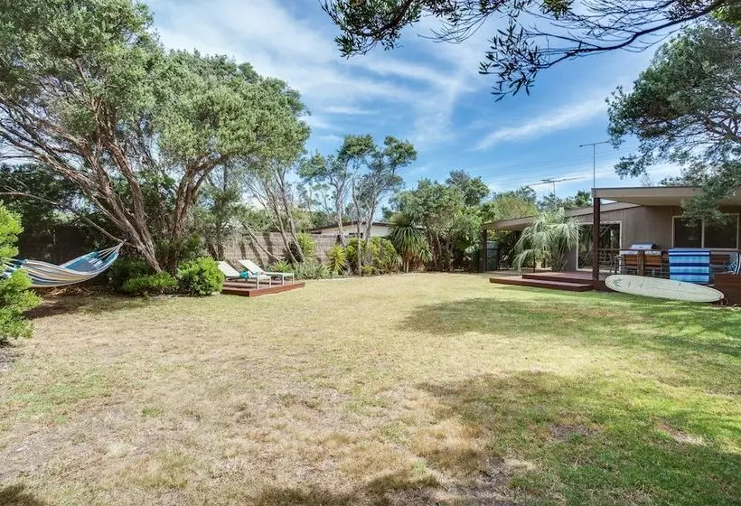 Tasman Surf House