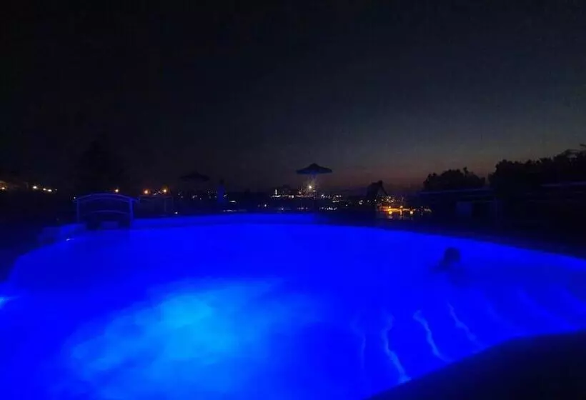 Terpsichori Villa & Apartments