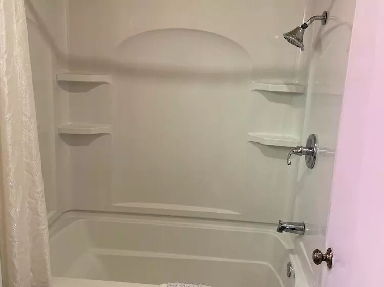 Holiday Motel Oakdale