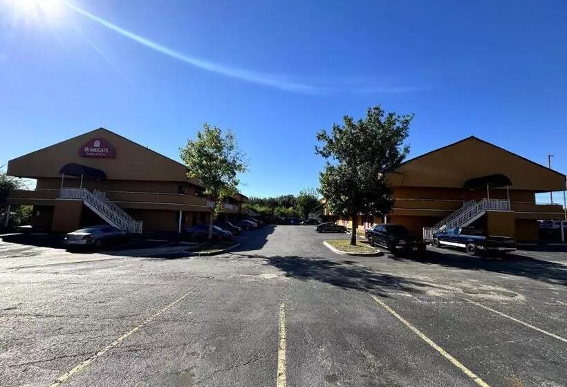 Homegate Studios & Suites San Antonio Medical Center