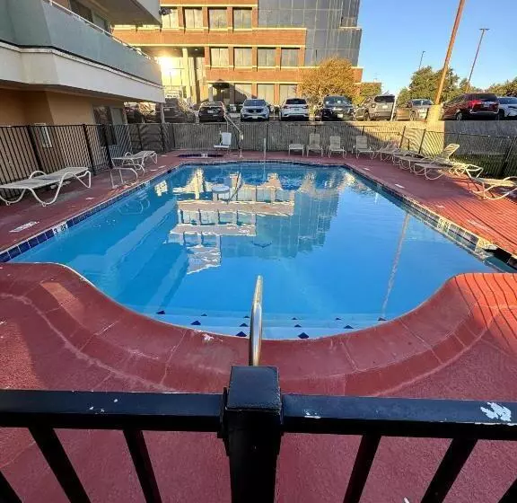 Homegate Studios & Suites San Antonio Medical Center