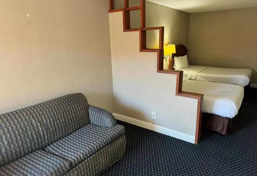 Homegate Studios & Suites San Antonio Medical Center