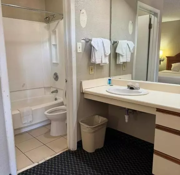 Homegate Studios & Suites San Antonio Medical Center