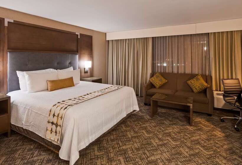 ホテル Best Western Premier Kansas City Sports Complex