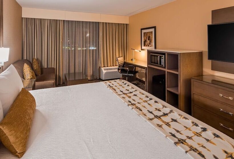 ホテル Best Western Premier Kansas City Sports Complex