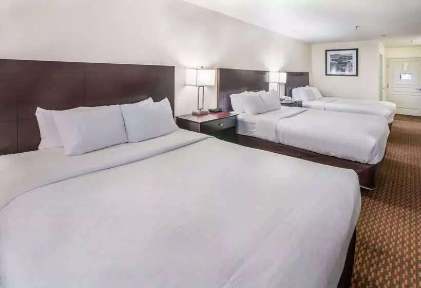 هتل Clarion Inn Page  Lake Powell