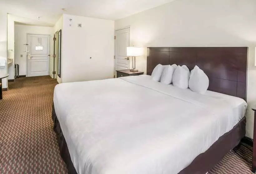 هتل Clarion Inn Page  Lake Powell