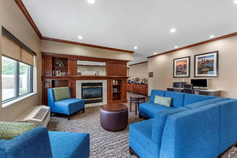 בית מלון כפרי Comfort Inn & Suites Middletown  Franklin