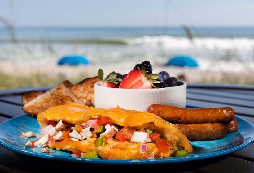 هتل Crowne Plaza Melbourne Oceanfront, An Ihg