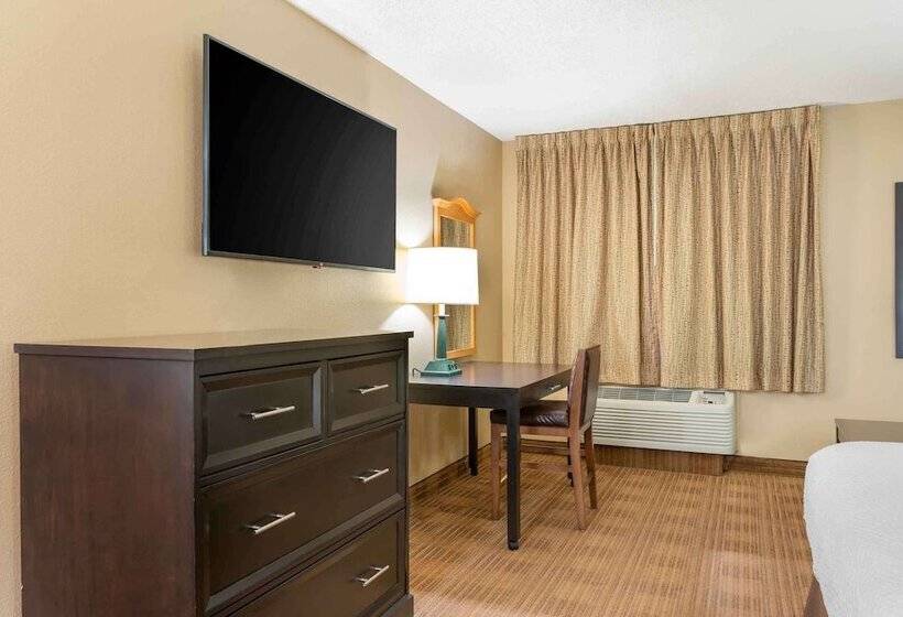 فندق Extended Stay America Suites  Chicago  Schaumburg  Convention Center