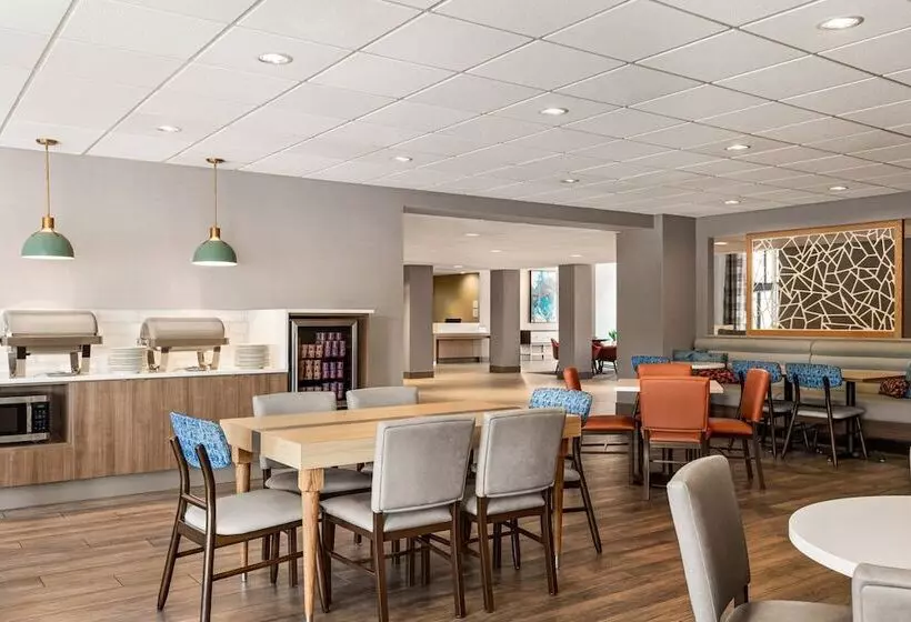 Holiday Inn Hotel & Suites Council Bluffs, An Ihg