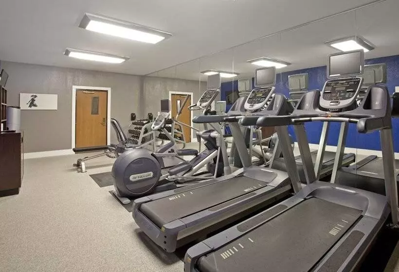 Holiday Inn Express Hotel & Suites Minneapolis Minnetonka, An Ihg