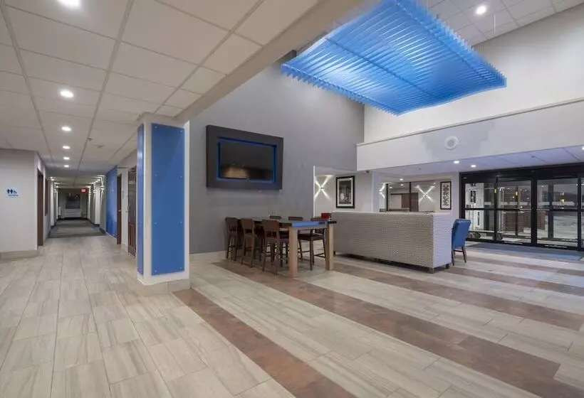 Holiday Inn Express Hotel & Suites Coon Rapids Blaine Area, An Ihg