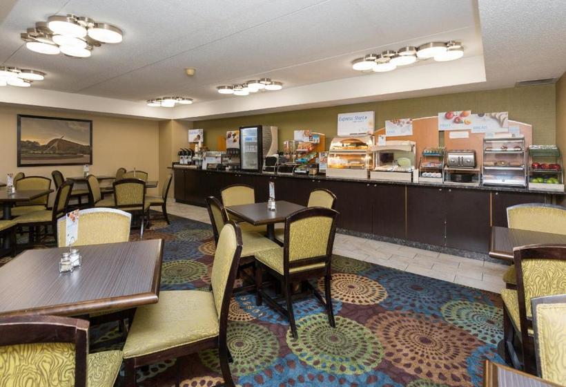 בית מלון כפרי Holiday Inn Express Des Moines, An Ihg