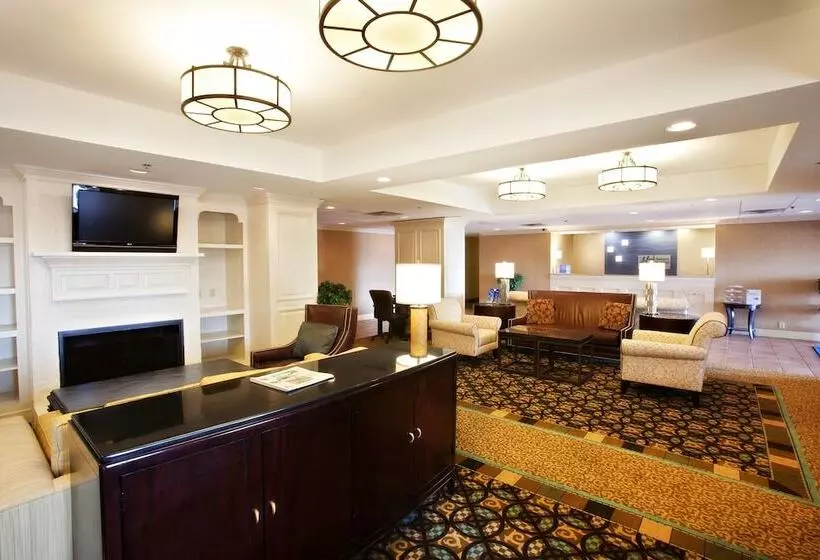 Отель Holiday Inn Express Indianapolis Airport, An Ihg