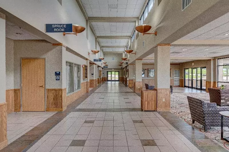 Отель Holiday Inn Spearfish Convention Center, An Ihg