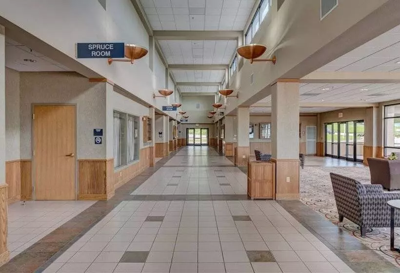 Отель Holiday Inn Spearfish Convention Center, An Ihg
