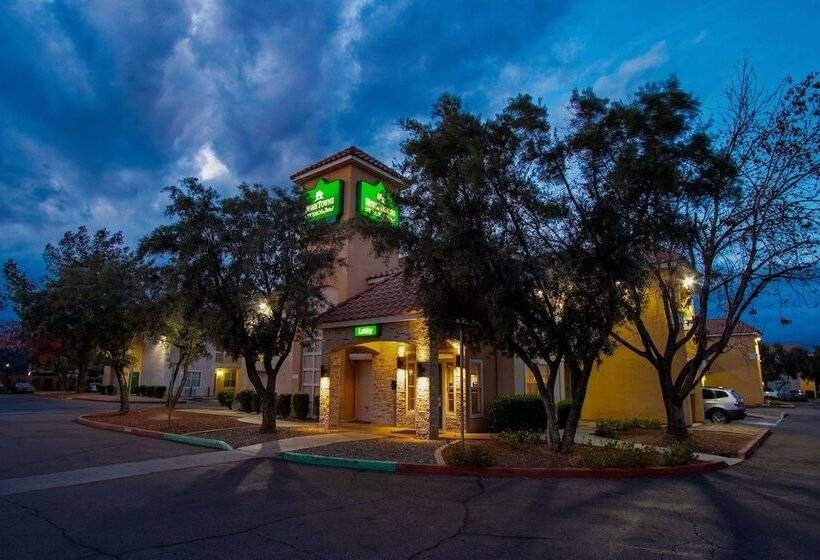 Otel Hometowne Studios By Red Roof Phoenix   Dunlap Ave