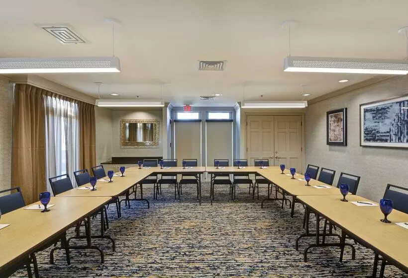 ホテル Homewood Suites By Hilton Windsor Locks Hartford