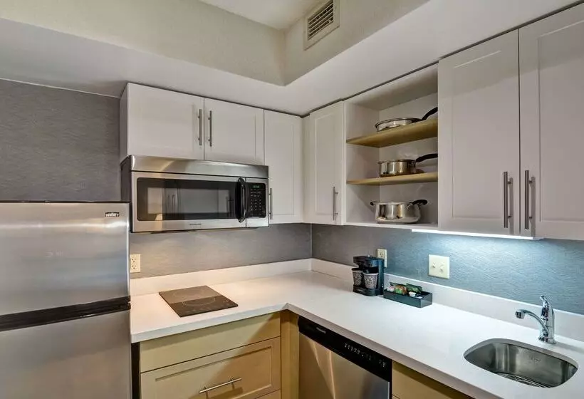 ホテル Homewood Suites By Hilton Windsor Locks Hartford