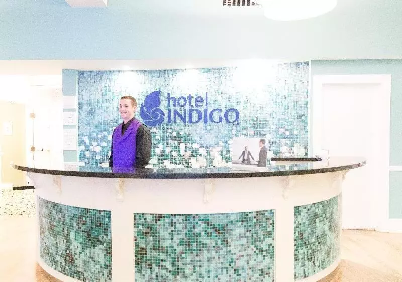 호텔 Indigo St Petersburg Downtown