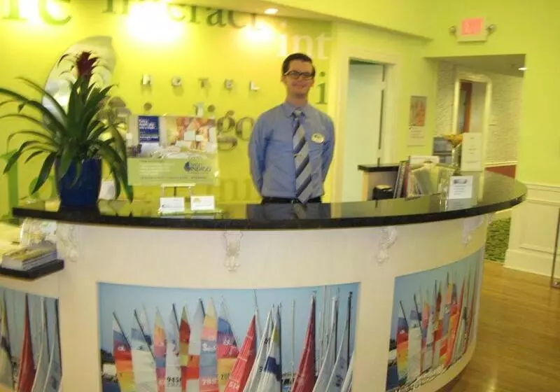 호텔 Indigo St Petersburg Downtown