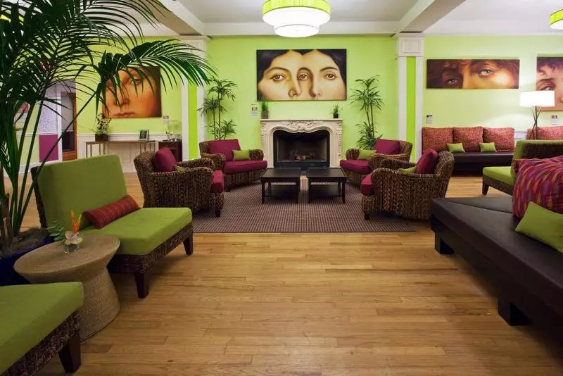 호텔 Indigo St Petersburg Downtown