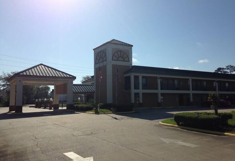 בית מלון כפרי Econo Lodge Inn & Suites Ocean Springs   Biloxi