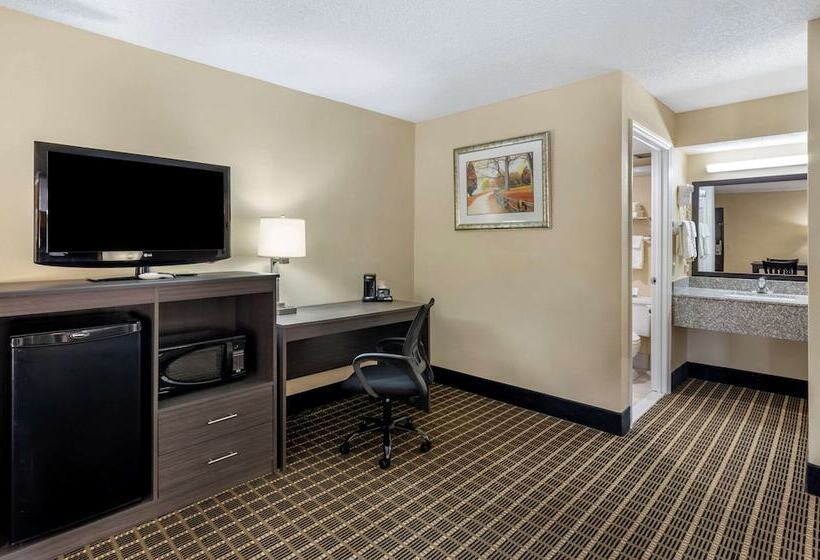 Отель Quality Inn Hillsville